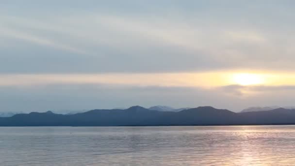 Pôr Sol Vulcão Luz Sol Sobre Pico Montanha Alta Timelapse — Vídeo de Stock