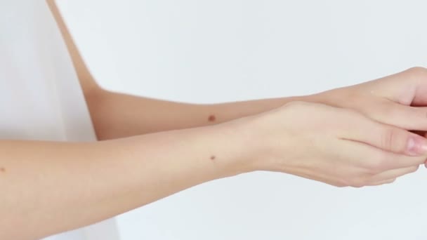 Beauté Personnes Concept Santé Nettoyer Les Mains Bien Entretenues Une — Video