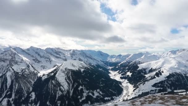 Belle Vue Sur Les Montagnes Enneigées Des Alpes Italiennes Station — Video