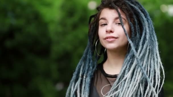 Close Portrait Young Pretty Smiling Woman Dreadlocks Cheerfully Looking Camera — Stock Video