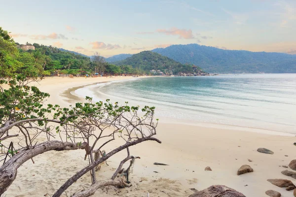 Asian tropical beach paradise — Stock Photo, Image