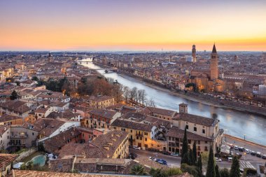 Eski Verona şehir, görünümü Nehri üzerinde