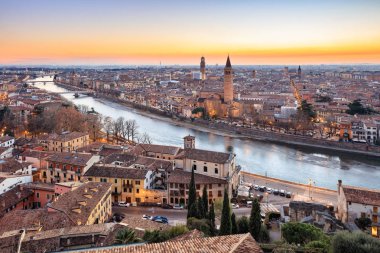 Eski Verona şehir, görünümü Nehri üzerinde