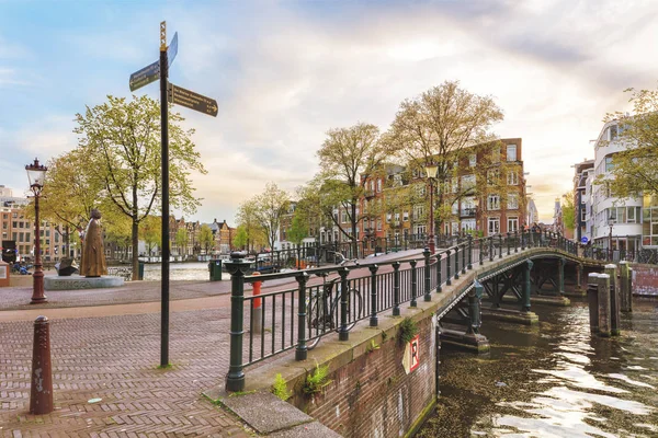 Alte stadt amsterdam — Stockfoto