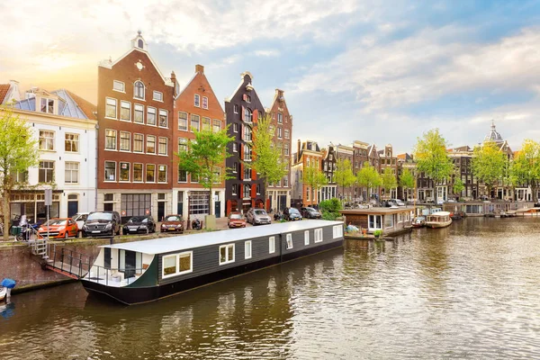 eski şehir amsterdam