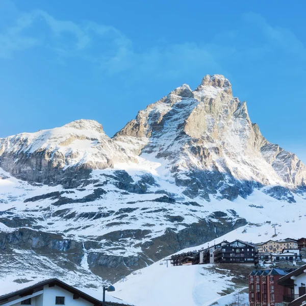 Esqui de inverno em Alpes italianos — Fotografia de Stock