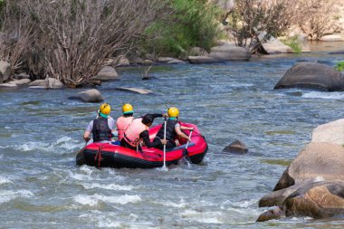 Mae Taeng 'de rafting, Chiang Mai, Tayland, ekstrem ve eğlenceli spor.