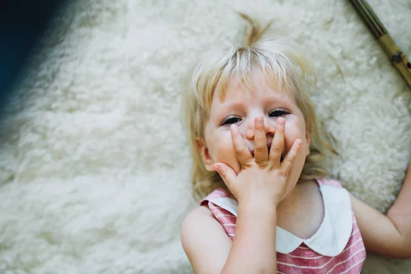 Menina adorável — Fotografia de Stock