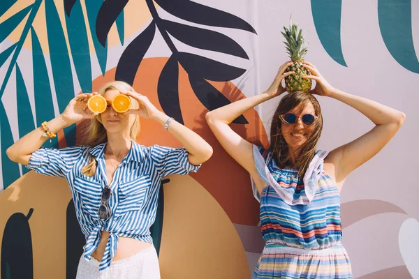 Two Young Happy Women Posing Tropical Fruits — Stock Photo, Image