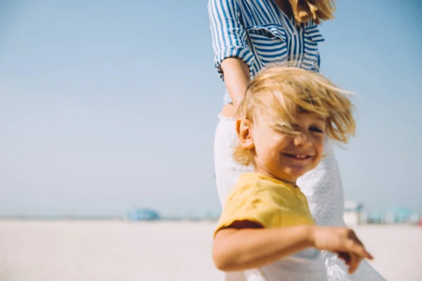 Young Mother Happy Little Son Sandy Beach Dubai Uae — Stock Photo, Image