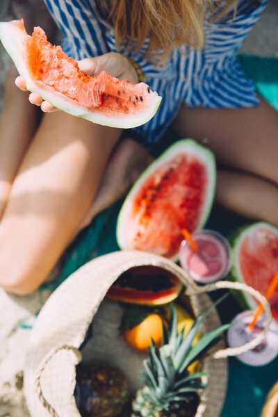 Portrait Young Beautiful Woman Eating Watermelon Summer Picnic — Stock Photo, Image