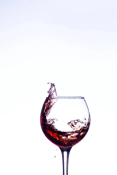 Spruzzi di vino in vetro — Foto Stock