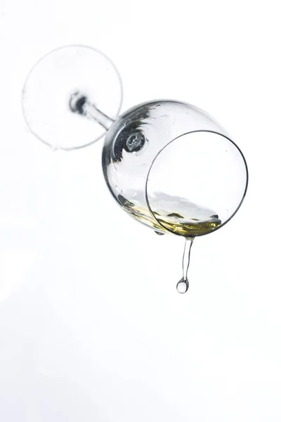 Wineglass σε λευκό φόντο — Φωτογραφία Αρχείου