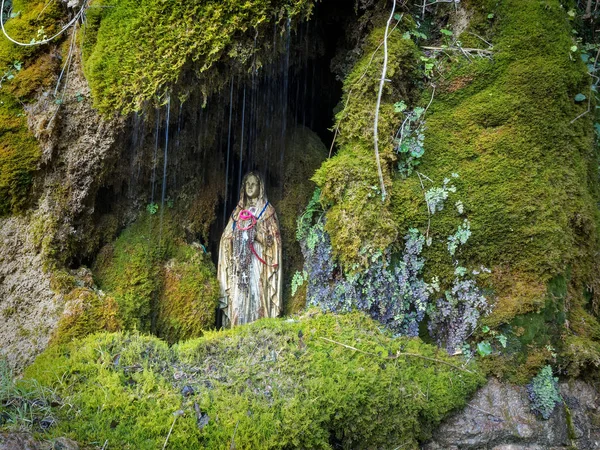 Madonna gözyaşları, Sicilya, İtalya