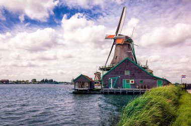 Zaanse Schans'a, Amsterdam, Hollanda Hollanda yel değirmenleri