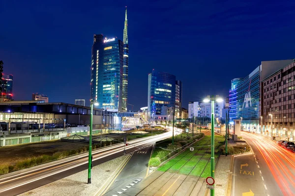 MILAN, ITALY - AUGUST 1, 2017: Milan night view of the new Unicr — Stock Photo, Image