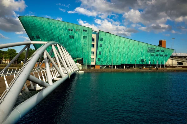 Amsterdam, Neth yeni Metropolis veya Nemo Bilim Müzesi