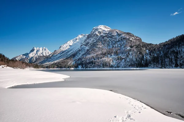 Panoramisch Uitzicht Het Meer Van Predil Vijf Toppen Alpen Rond — Stockfoto