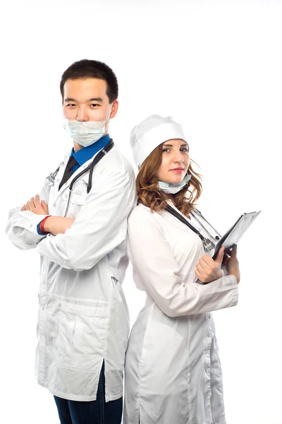 Equipe Feliz Dois Médicos Costas Para Trás Com Braços Dobrados — Fotografia de Stock