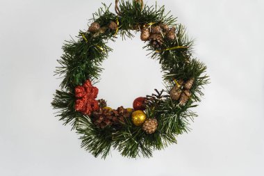 Renkli Noel süsleri