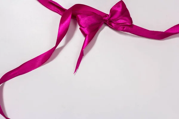 ピンクのリボンと弓のお祝いフレーム — ストック写真