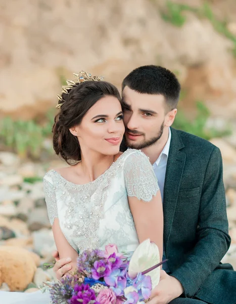 Gelin ve Damat Düğün Gala deniz kenarında