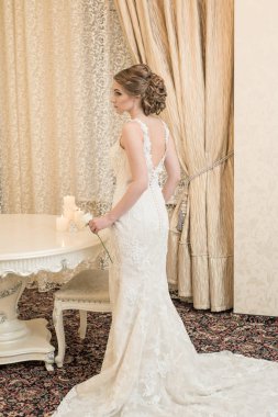 Portre gelin düğün saç modeli