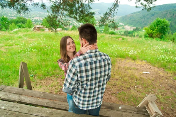 Loving couple having fun on summer vacation. — Stock Photo, Image