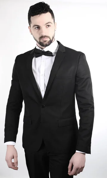 Przystojny mężczyzna noszenie tuxedo — Zdjęcie stockowe