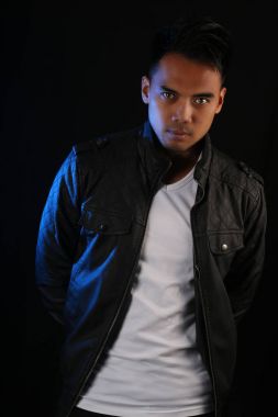 kitap kapağı için bir vampir romanı - Asya yakışıklı 