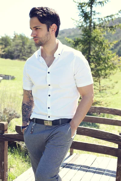 Stylish man posing outdoor — Stock Photo, Image