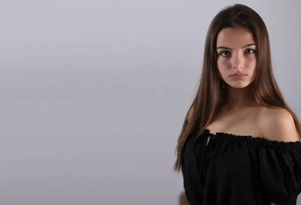 Ritratto di una bella ragazza — Foto Stock