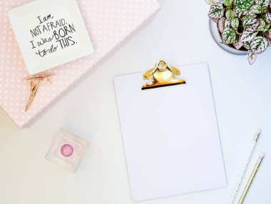Kadınsı | Pembe | Kız gibi | Tarz Office Masaüstü