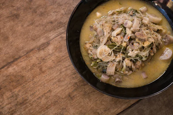 Míchaná Zelenina Houbová Pikantní Kari Polévka Nakládanými Rybami Kaeng Lao — Stock fotografie