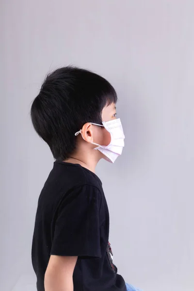 Kleine Jongen Draagt Masker Zichzelf Beschermen Covid Concept — Stockfoto