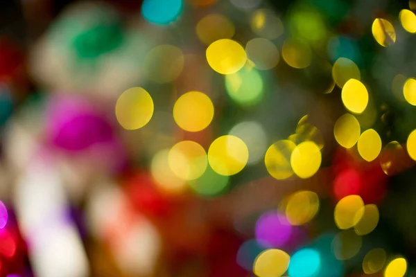 Bokeh Weihnachten Interieur in vielen Farben dekoriert — Stockfoto