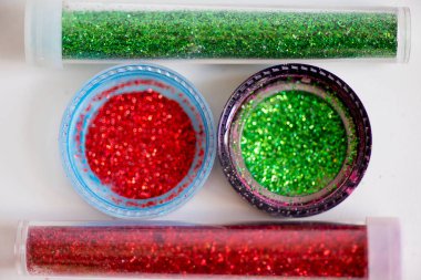 pullu olarak tüpler makyaj