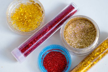 pullu olarak tüpler makyaj