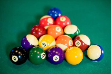 Bilardo masası ile'den aksesuarlar