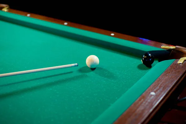 Boules de billard sur la table — Photo