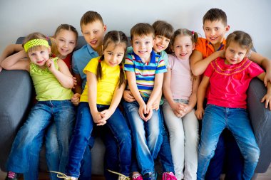 çocuklar grup