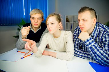 Holografik ekran ile çalışma