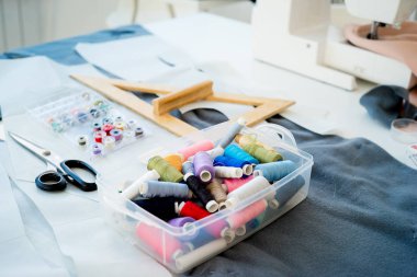 Terzi dikiş araçları