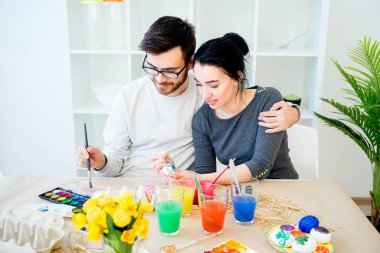 Çift Paskalya için hazırlanıyor