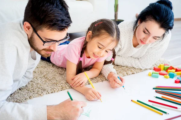 Çizim birlikte aile