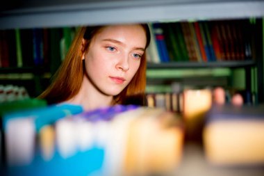 Koleji Öğrenci kitaplığı