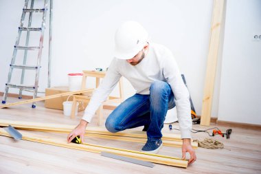 Sarı şerit metre ile Oluşturucu