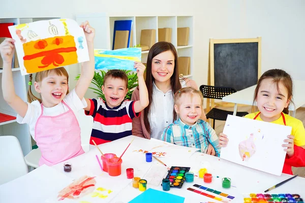 Sanat ders anaokulunda