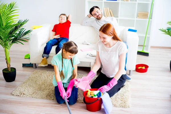 Städhus för familjer — Stockfoto