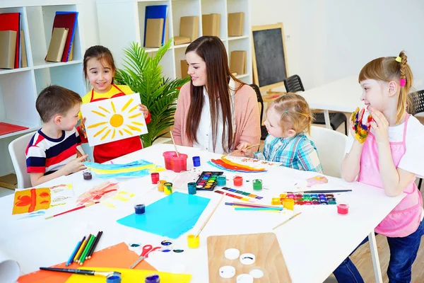 Sanat ders anaokulunda